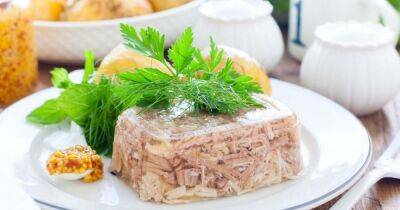 Пасха 2023. Рецепт холодца из свиной рульки на праздничный стол - focus.ua - Украина