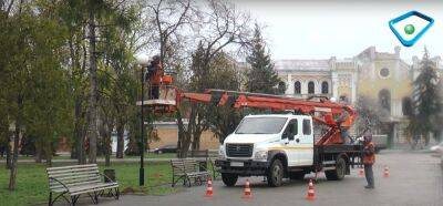 Было 8 «прилетов»: в сквере Героев Небесной Сотни восстанавливают свет (сюжет) - objectiv.tv - район Основянский