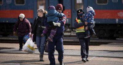 "Применяют угрозы и насилие": в Эстонии заявили, что ФСБ вербует украинских беженцев - focus.ua - Россия - Украина - Эстония