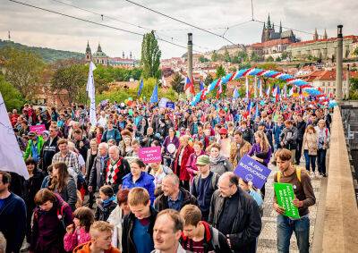 В центре Праги прошел марш против абортов - vinegret.cz - Чехия - Прага