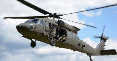 Уже участвует в боях: бойцы ГУР опробовали американский вертолет Black Hawk (видео) - focus.ua - Россия - Украина - county Black Hawk