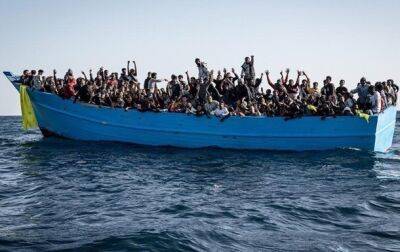У побережья Италии спасли около 600 мигрантов - korrespondent.net - Украина - Италия - Рим - Европа