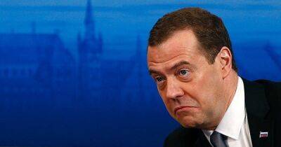 Владимир Путин - Дмитрий Медведев - Виктор Орбан - "Лживые тв*ри": Медведев прокомментировал призыв G7 к РФ о недопустимости ядерной войны - focus.ua - Россия - Китай - США - Украина - Япония - Венгрия - Тайвань