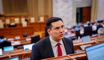 Жогорку Кенеша - В Кыргызстане депутат парламента заявил о сложении своих полномочий после драки с его участием - dialog.tj - Киргизия - Бишкек