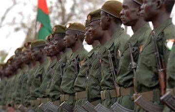 Сотни солдат армии Судана с оружием вторглись на территорию Чада - charter97.org - Белоруссия - Судан - Чад - г. Хартум