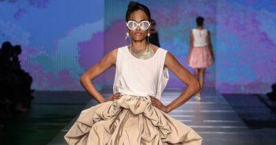 принцесса Диана - Пьер Карден - Модные тренды 2023. Что такое юбка-баллон, и с чем ее носить - focus.ua - Украина
