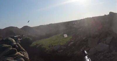 Бойцы штурмовой бригады ВСУ показали, как будут "выбивать" противника с позиций (видео) - focus.ua - Украина