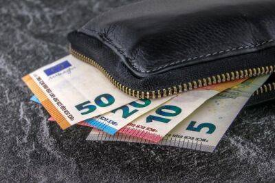 Евро подорожал на 10 копеек. Официальный курс валют - minfin.com.ua - Украина