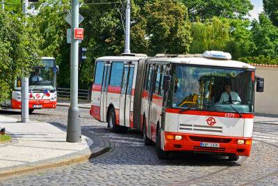 В субботу по Праге начнут курсировать ретро-автобусы - vinegret.cz - Чехия - Прага - Чсср