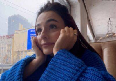 Анна Тринчер - Тринчер показала, насколько сильно распухло ее лицо после операции: "Словно щенок пчелами покусан" - politeka.net - Украина