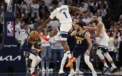 НБА: Миннесота впервые выиграла в серии с Денвером, Бостон одолел Атланту - korrespondent.net - Украина - Бостон - Нью-Йорк - шт. Миннесота - Нью-Йорк - Сакраменто