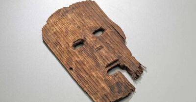 Почти как у Джима Керри. В Японии найдена деревянная маска, олицетворявшая "дух головы" - focus.ua - Украина - Япония - Корея - Находка