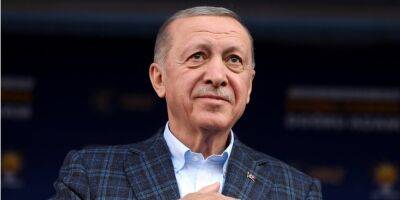 Реджеп Тайип Эрдоган - Омер Челик - Фуат Октай - СМИ сообщили о сердечном приступе у Эрдогана, но его соратники говорят о небольшой простуде - nv.ua - Украина - Турция
