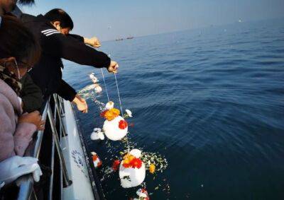 Из-за нехватки мест на кладбищах власти Китая поощряют захоронения в море - obzor.lt - Китай - Шанхай