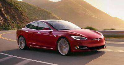 Илон Маск - Tesla объявила о рекордных продажах после снижения цен на электромобили - focus.ua - Украина