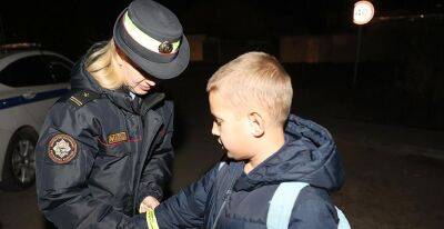 Фликер спасает жизни. Рассказываем, почему использование светоотражателей обязательно для участников дорожного движения - grodnonews.by - Белоруссия