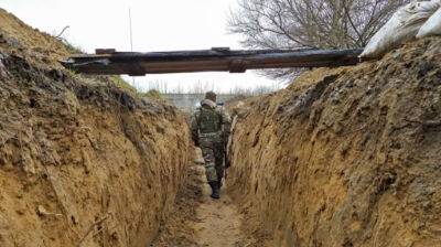 Оккупанты заставляют наркоманов и алкозависимых строить оборонительные сооружения в Крыму – Генштаб - pravda.com.ua - Крым - район Джанкойский