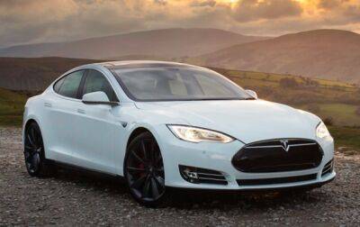 Илон Маск - Tesla намерена расширить использование более дешевых батарей в авто - korrespondent.net - Китай - США - Украина - Reuters