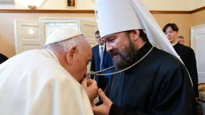 Маттео Бруни - Папа Римский встретился с митрополитом Иларионом и поцеловал его панагию - obzor.lt - Москва - Венгрия - Будапешт - Ватикан - Ватикан