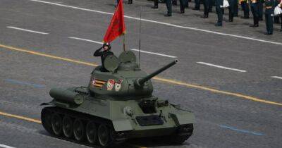 Владимир Путин - Си Цзиньпин - Винтажный Т-34 был единственным танком на московском параде, — Минобороны Британии - dsnews.ua - Россия - Китай - Украина - Англия - Москва - Великобритания