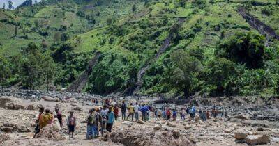 Мощное наводнение в Конго унесло жизни более 400 человек: еще 5500 пропали без вести (ФОТО) - dsnews.ua - Украина - Конго - Reuters