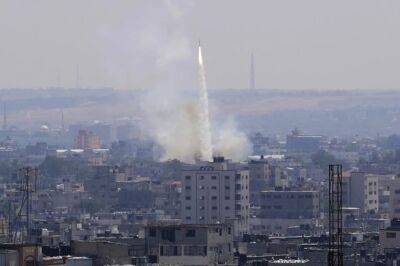 Давид Маген - Израиль снова под крупным ракетным обстрелом, несмотря на объявленное прекращение огня - unn.com.ua - Украина - Киев - Израиль - Тель-Авив