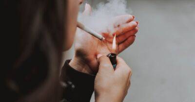 Ежедневное курение влияет на уменьшение мозга: ученые сообщили тревожные результаты - focus.ua - Украина - Англия