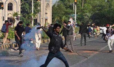 Имран Хан - В Пакистане проходят акции протеста против ареста бывшего премьера - dialog.tj - Пакистан - Исламабад - Лахор - Карачи - Twitter
