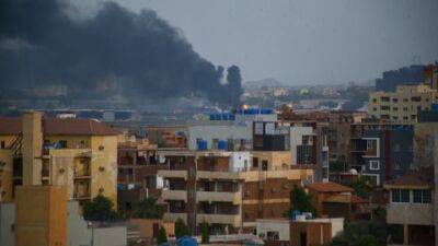 Конфликт в Судане: столица страны снова подверглась обстрелам и авиаударам - unn.com.ua - Украина - Киев - Судан - Саудовская Аравия - г. Хартум - Reuters