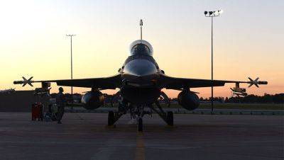 Джо Байден - CША разрешили передать Украине истребители F-16 - obzor.lt - Норвегия - Россия - США - Украина - Киев - Англия - Бельгия - Дания - Голландия - шт. Аризона - Ес