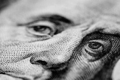 Спрос падает: украинцы сократили покупку валюты на $200 миллионов - minfin.com.ua - Украина
