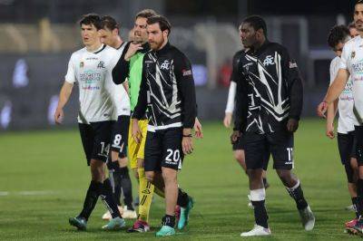 Лечче – Специя прямая трансляция матча MEGOGO - sportarena.com - Украина - Италия