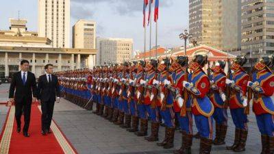 Эммануэль Макрон - Макрон совершил первый визит президента Франции в Монголию - unn.com.ua - Китай - Украина - Киев - Франция - Япония - Париж - Монголия - Улан-Батор