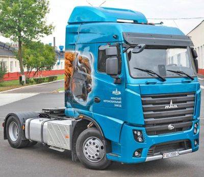 В Минске создан конкурент для российского магистрального тягача КамАЗ-54901 - usedcars.ru - Москва - Китай - Белоруссия - Минск