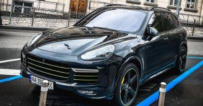 Porsche Cayenne - В Украине заметили самый дорогой в мире Porsche Cayenne за $375 000 (фото) - focus.ua - Украина - Киев