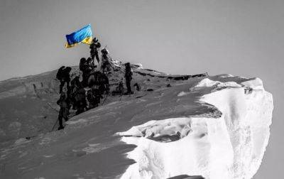 Украинская альпинистка во второй раз покорила Эверест - korrespondent.net - Украина