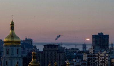 Виталий Кличко - Власти Киева заявили, что ПВО удалось сбить все 40 российских беспилотников и крылатых ракет, выпущенных по городу - rus.delfi.lv - Украина - Киев - Латвия - район Подольский - Святошинск