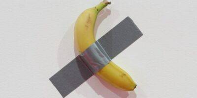 Являлся частью выставки. Голодный студент снял со стены банан с арт-инсталляции и съел его - nv.ua - Южная Корея - Украина - Италия - Нью-Йорк - Сеул