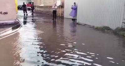 На Запорожье потоп: За несколько часов выпала двухмесячная норма дождя (ВИДЕО) - dsnews.ua - Украина - Запорожье - район Запорожский