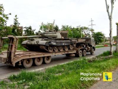 Петр Андрющенко - "Старое говно". Андрющенко завил о переброске в Мариуполь танков Т-62 взамен пострадавших от "бавовны" - gordonua.com - Россия - Украина - Запорожская обл. - Мариуполь - Бердянск - Донецкая обл.