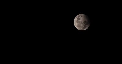 Ученые раскрыли таинственную внутреннюю часть Луны: имеет нечто общее с Землей (фото) - focus.ua - Украина