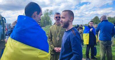 Владимир Зеленский - Андрей Ермак - Новый обмен пленными: домой вернулись 45 защитников и защитниц Украины (фото) - focus.ua - Россия - Украина - Мариуполь - территория Азовсталь