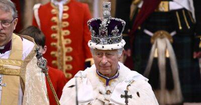 принц Гарри - принц Чарльз - принц Луи - Камилла - король Карл III (Iii) - король Чарльз III (Iii) - "Пальцы-сосиски": сеть отреагировала мемами на коронацию Чарльза III (фото) - focus.ua - Украина - Англия - Великобритания