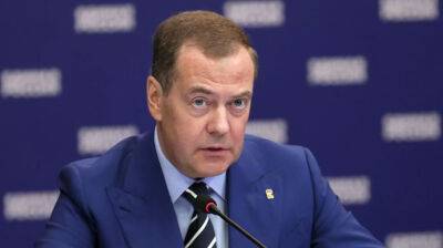 Дмитрий Медведев - Захар Прилепин - Медведев намекнул, что подозреваемые в подрыве авто Прилепина могут умереть в заключении - pravda.com.ua - Россия