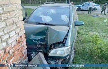 В Буда-Кошелеве автомобиль врезался в здание - charter97.org - Белоруссия - район Буда-Кошелевский