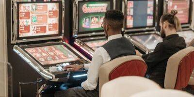 Фантастическая удача. Таинственный игрок выиграл $1,2 млн на игровом автомате в калифорнийском казино с минимальной ставки - nv.ua - Украина - шт. Калифорния - county Rock