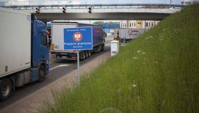 Анджей Почобут - Польша закрывает границу для грузовиков из беларуси и россии - unn.com.ua - Украина - Киев - Белоруссия - Польша