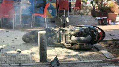 Взрыв в Рамат-Гане: тяжело ранен мотоциклист, пострадали прохожие - vesty.co.il - Израиль - Тель-Авив - Гана