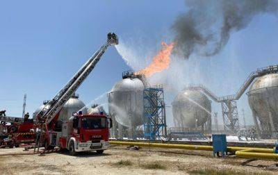 В Азербайджане возник большой пожар на химзаводе - korrespondent.net - Россия - США - Украина - Азербайджан