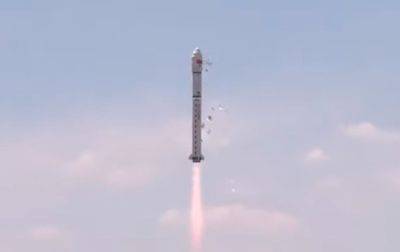 Китай запустил в космос ракету с 41 спутником - korrespondent.net - Китай - США - Украина